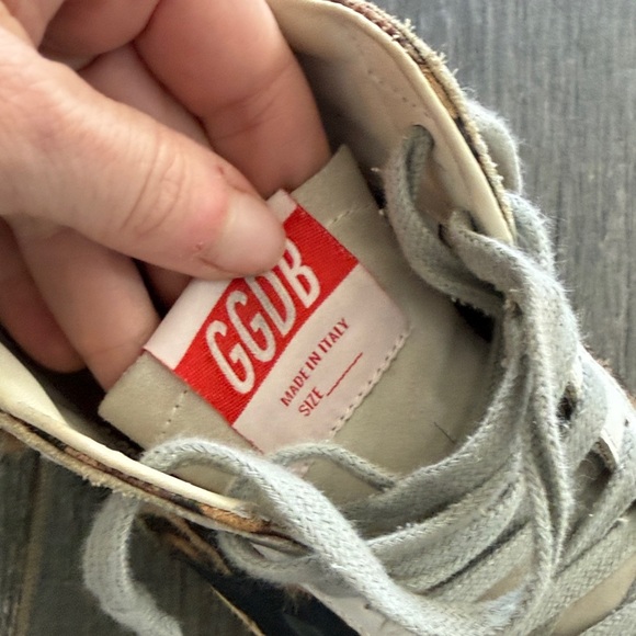 Golden Goose Leopard Print Sneakers with Black Star - Picture 4 of 6